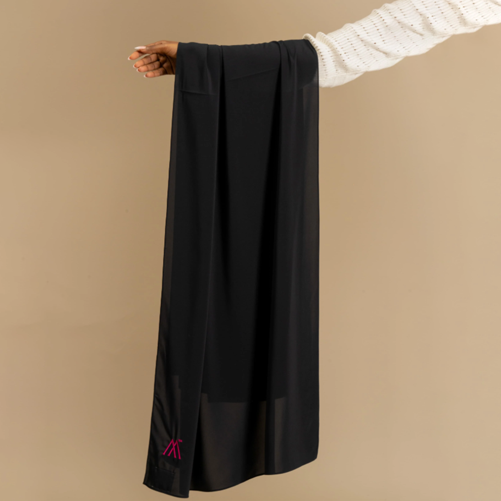 Black Premium Chiffon Scarf - Modest Wear For Women | Armario Modesto