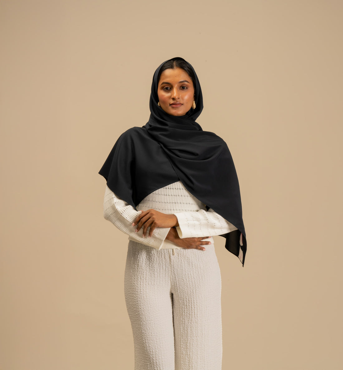 Black Premium Chiffon Scarf - Modest Wear For Women | Armario Modesto