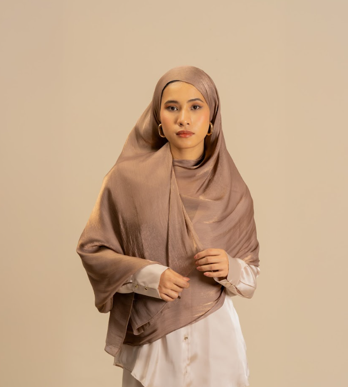 Cedar Brown Organza Hijab - Modest Wear For Women | Armario Modesto