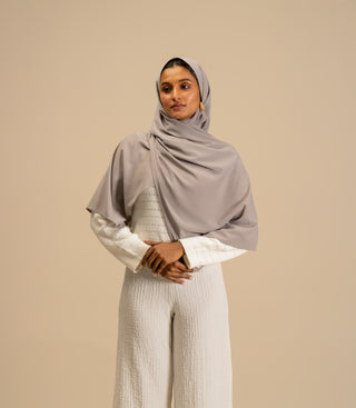 Grey Premium Chiffon Scarf - Modest Clothing For Women | Armario Modesto