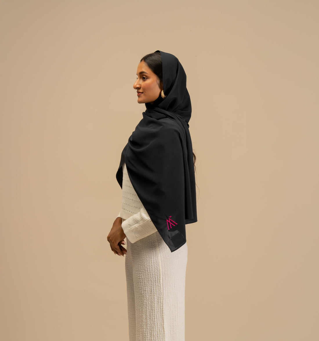Black Premium Chiffon Scarf - Modest Wear For Women | Armario Modesto