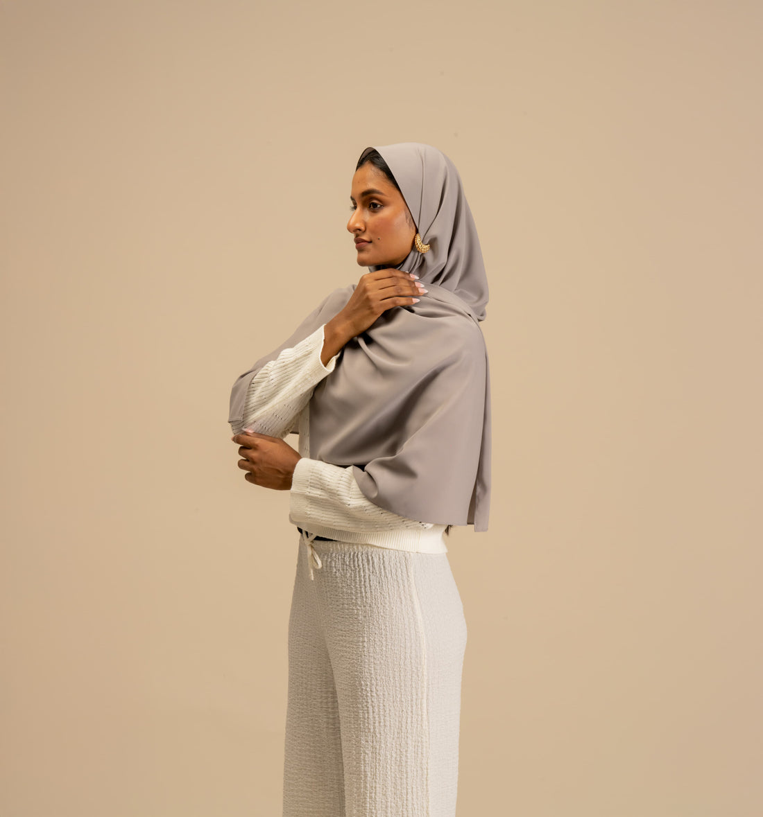 Grey Premium Chiffon Scarf - Modest Clothing For Women | Armario Modesto