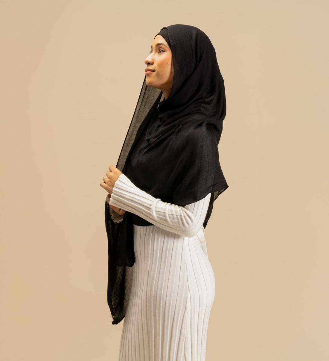 Black Premium Modal Scarf  - Modest Clothing For Women | Armario Modesto