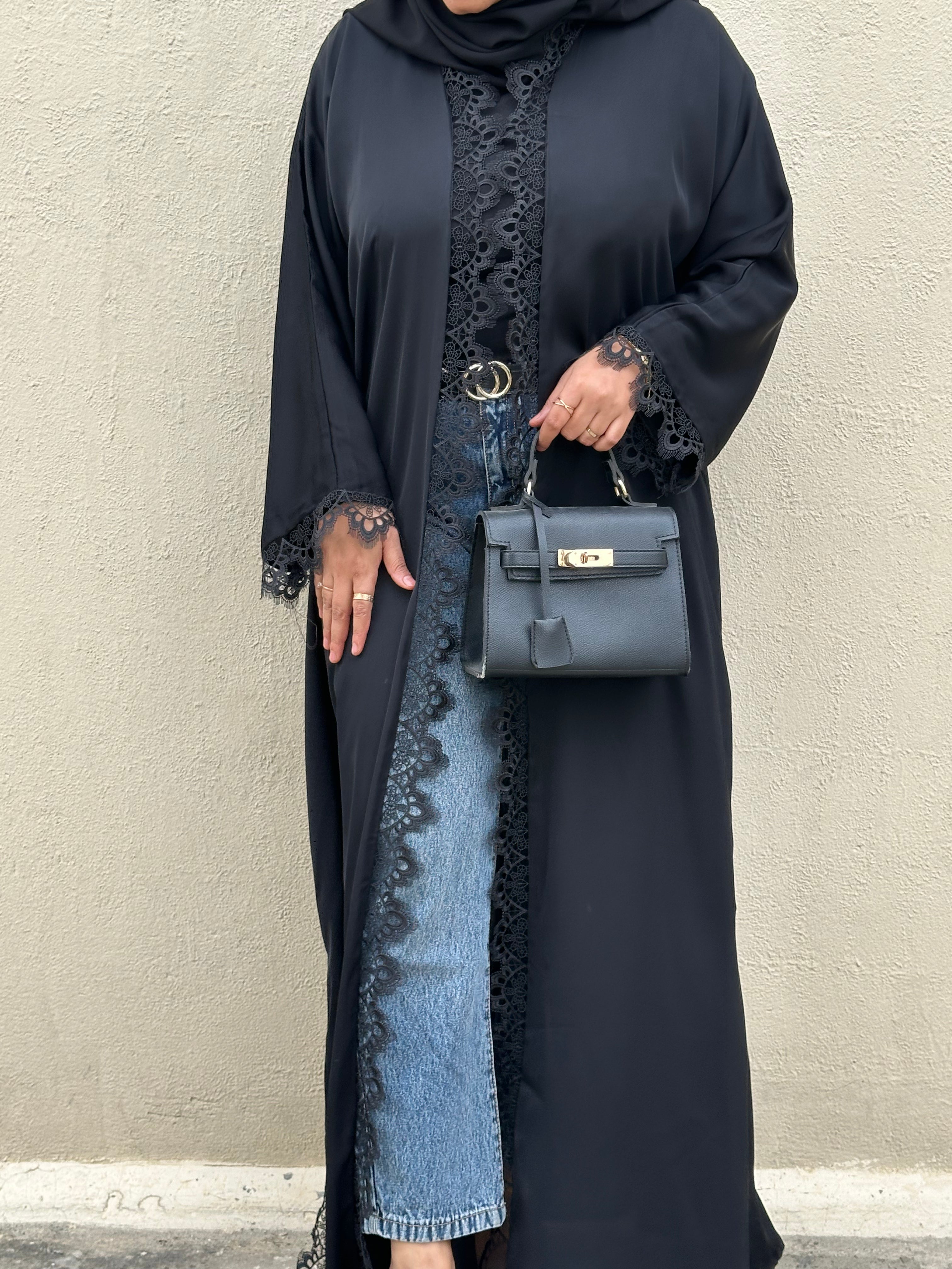 Liquorice Abaya | Modest Wear for Women  – Armario Modesto