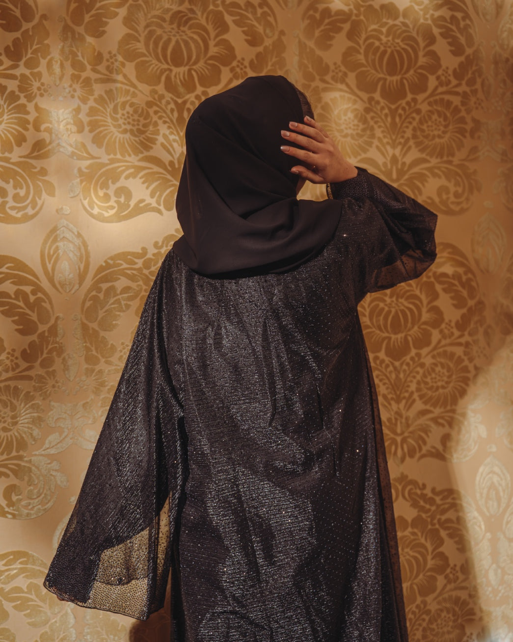 Starlit – Embellished organza Abaya