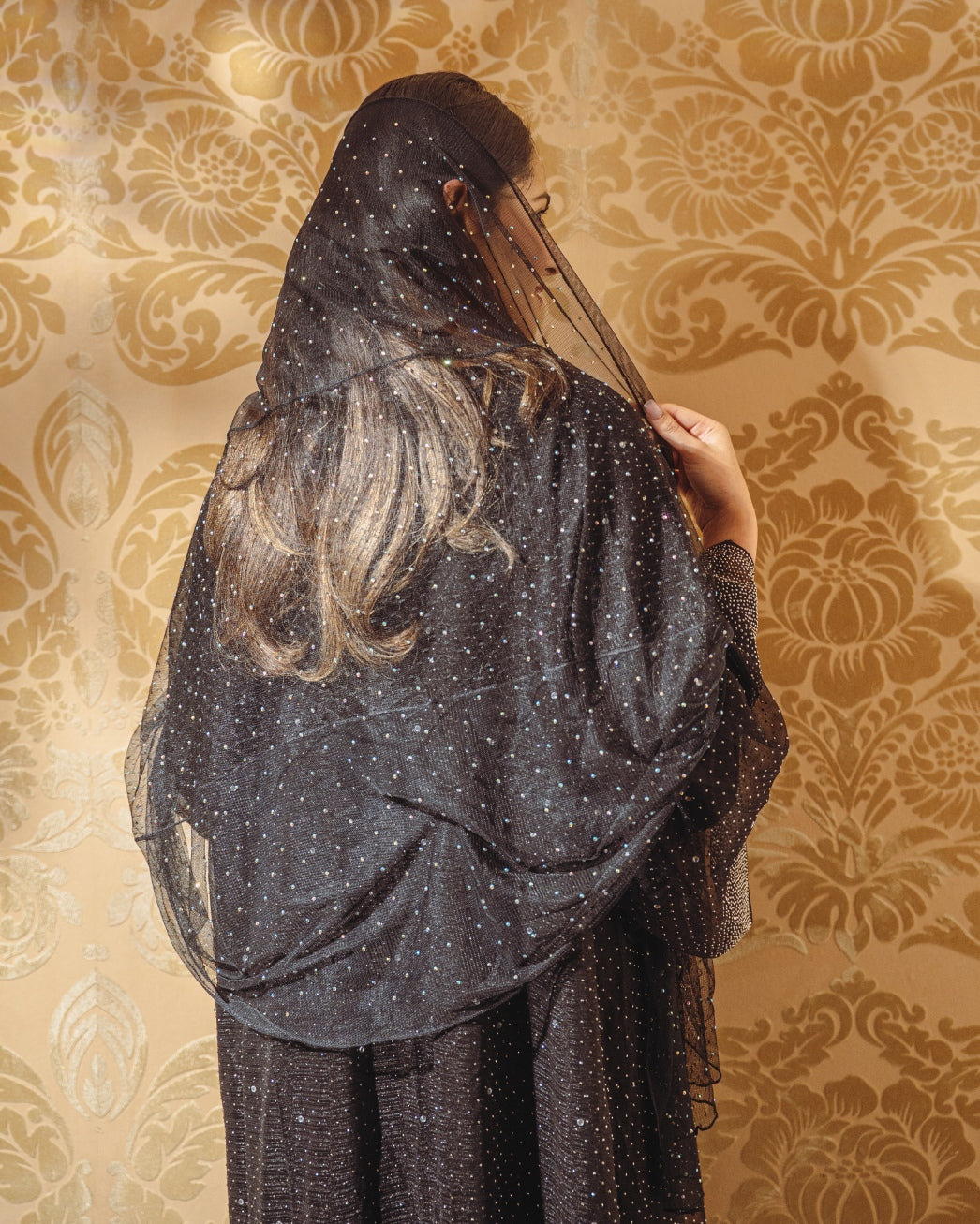 Jewels – Embellished Net Abaya
