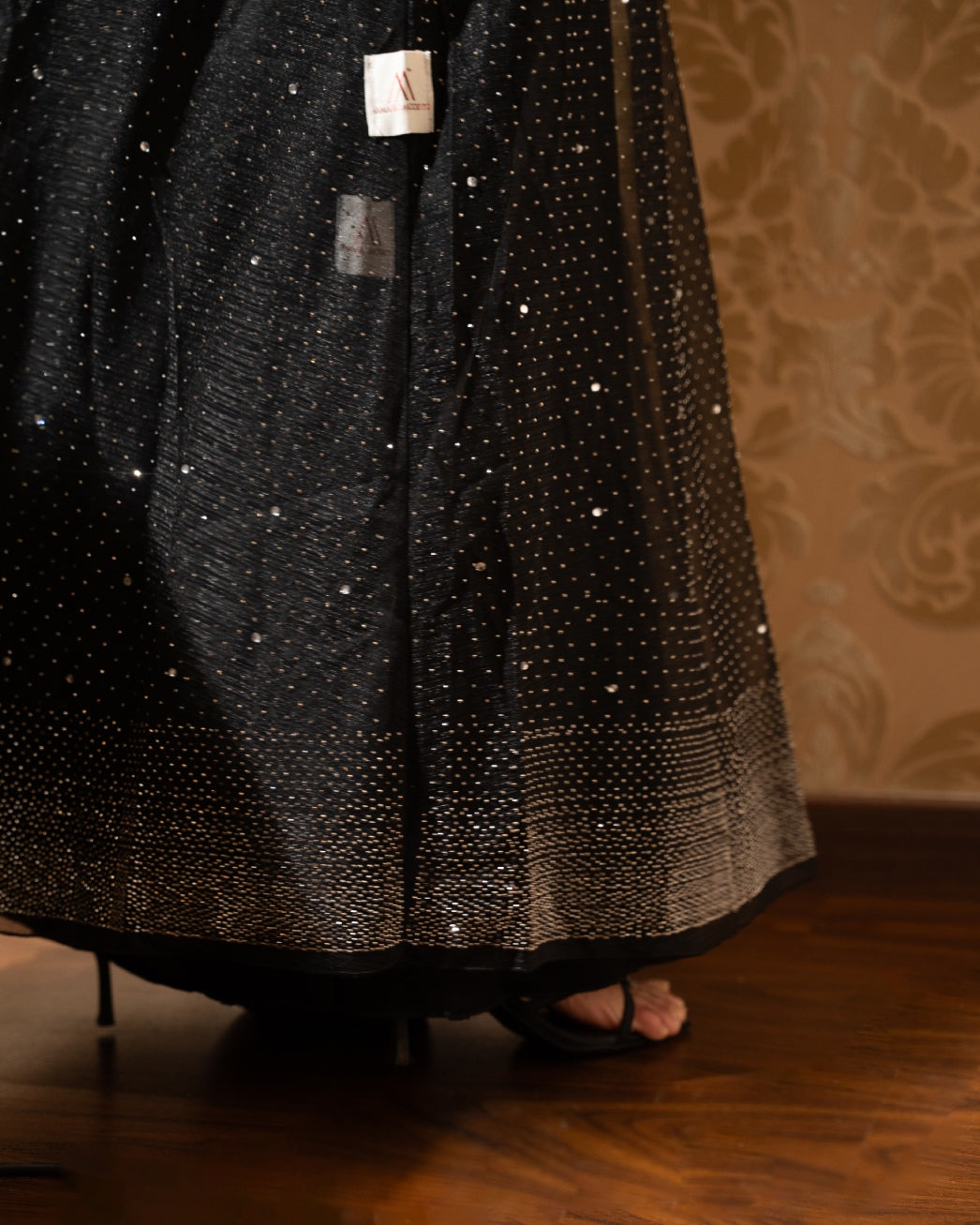 Jewels – Embellished Net Abaya