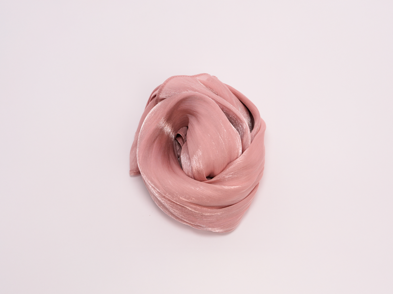 Pale Rose Organza Hijab - Modest Wear For Women | Armario Modesto