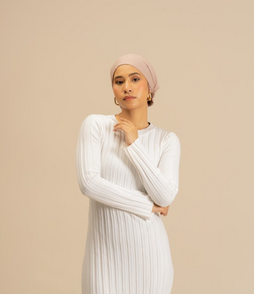 Pastel Silk-Blend Satin Under scarf - Modest Clothing For Women | Armario Modesto