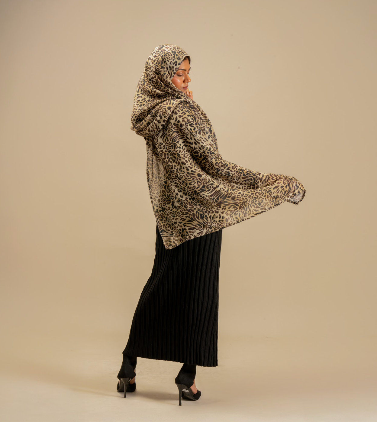 Mint Leopard Printed Modal Scarf - Modest Clothing For Women | Armario Modesto