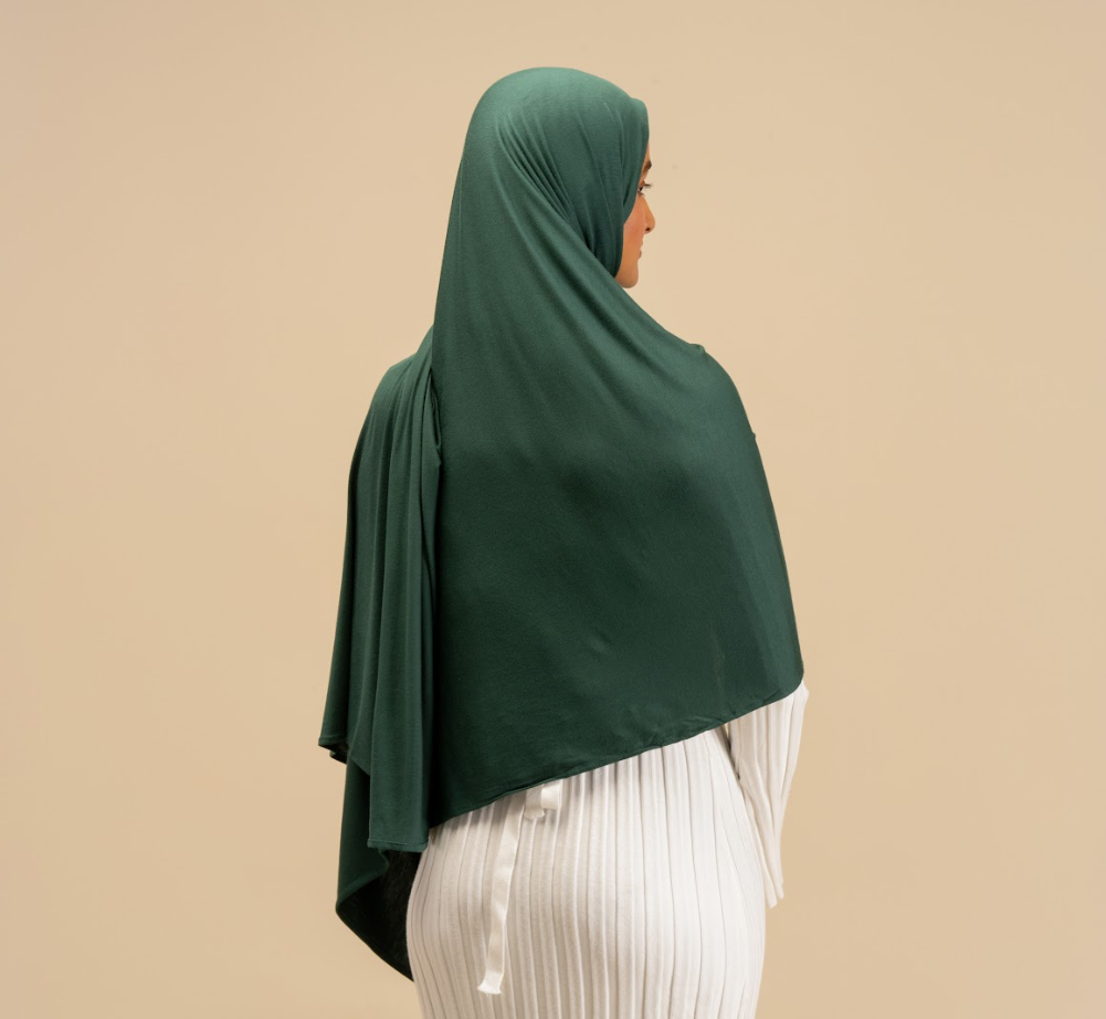Forest Green Hijab - Modest Wear For Women | Armario Modesto