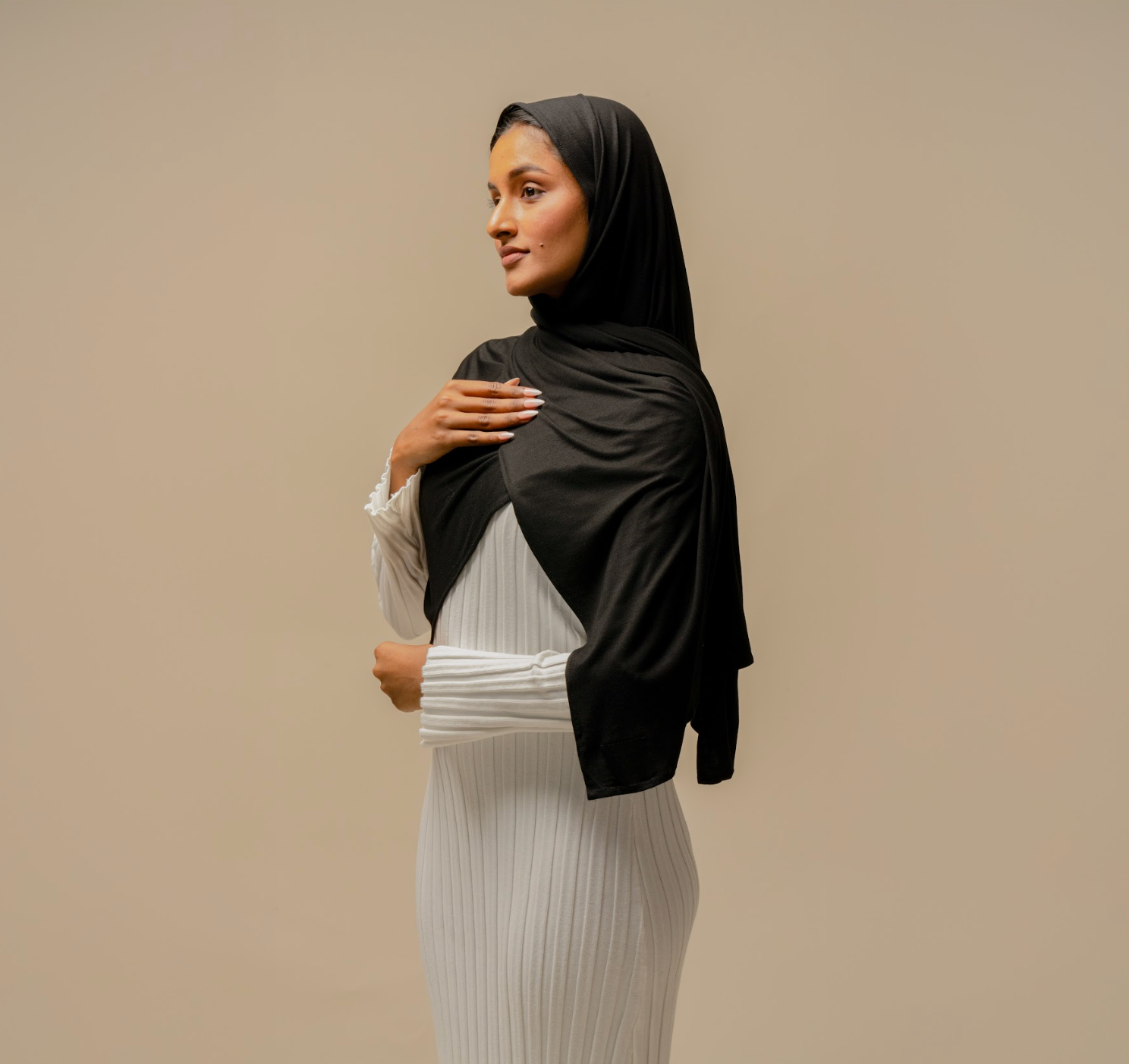 Black Hijab - Modest Wear For Women | Armario Modesto
