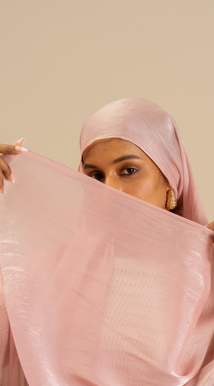 Pale Rose Organza Hijab - Modest Wear For Women | Armario Modesto
