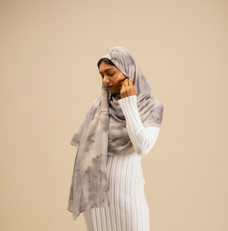 White Marble Printed Modal Scarf - Modest Clothing For Women | Armario Modesto
