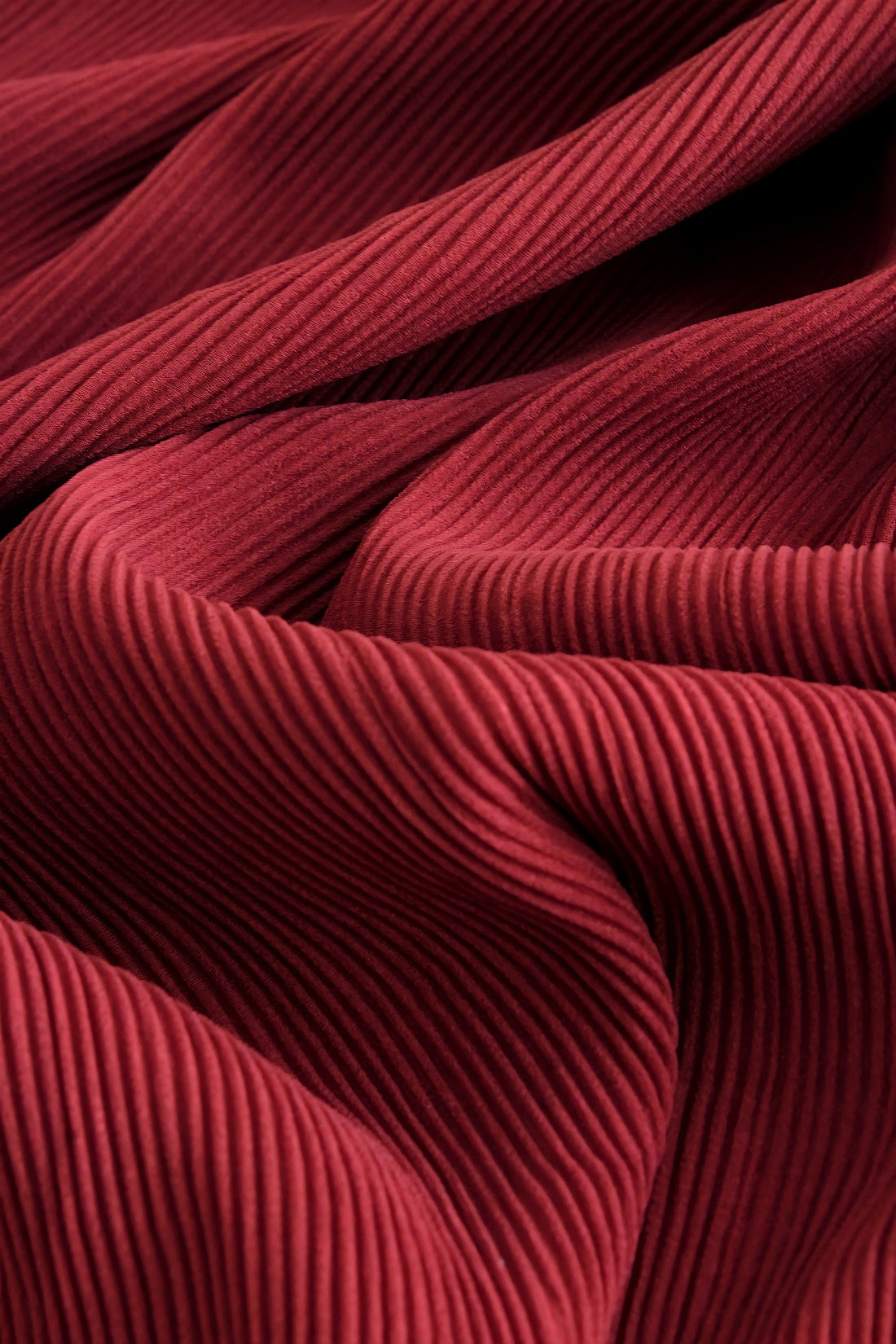 Electric Crinkle Hijab - Modest Clothing For Women | Armario Modesto