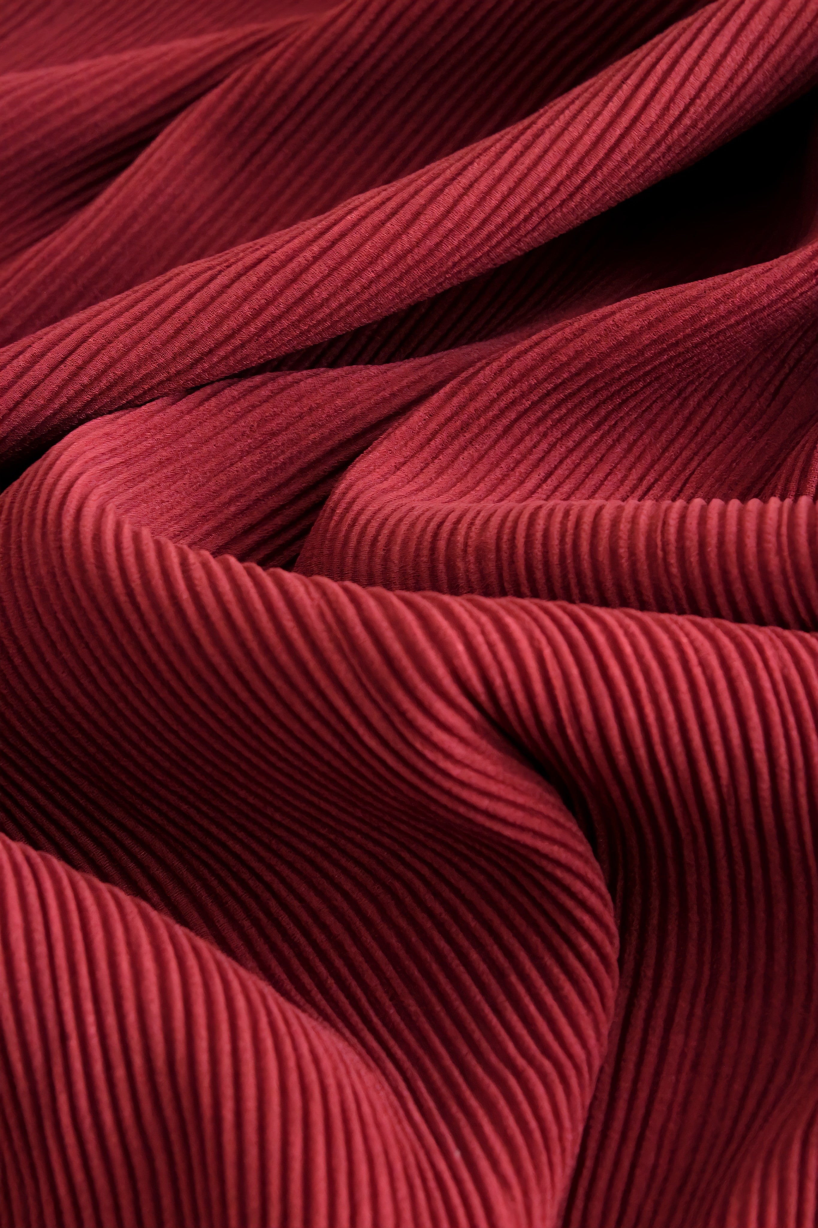 Electric Crinkle Hijab - Modest Clothing For Women | Armario Modesto