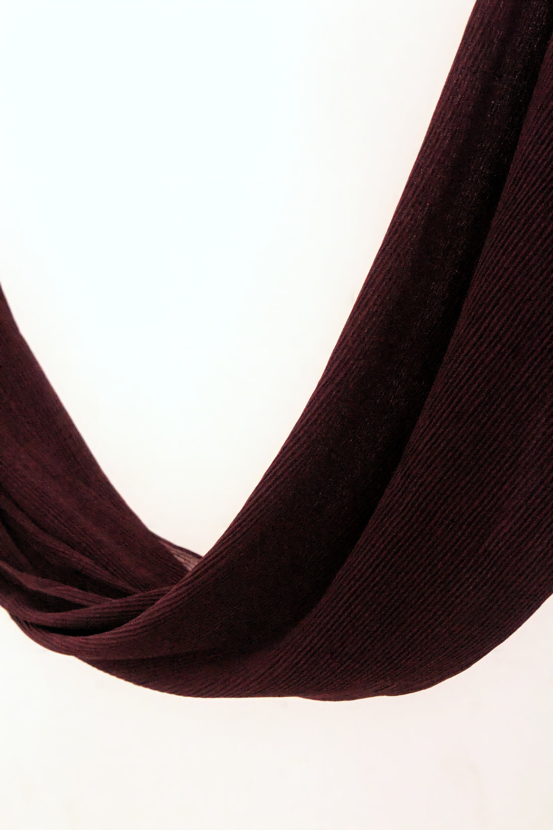Raisin Crinkle Hijab - Modest Clothing For Women | Armario Modesto