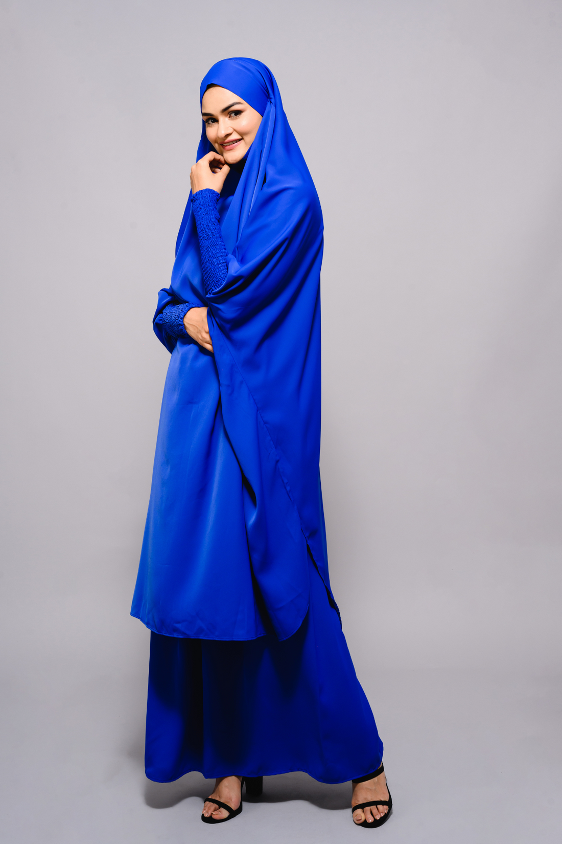 Azure Jilbab - Silk Blend Nida - Modest Clothing For Women | Armario Modesto