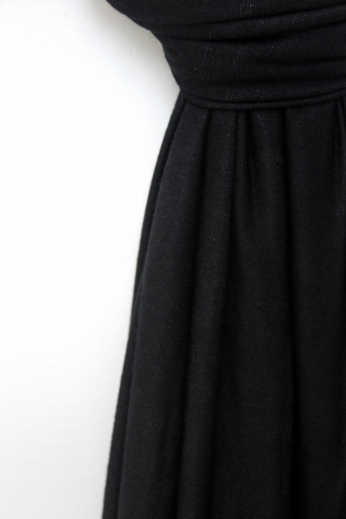 Jet Black - Modest Wear For Women | Armario Modesto