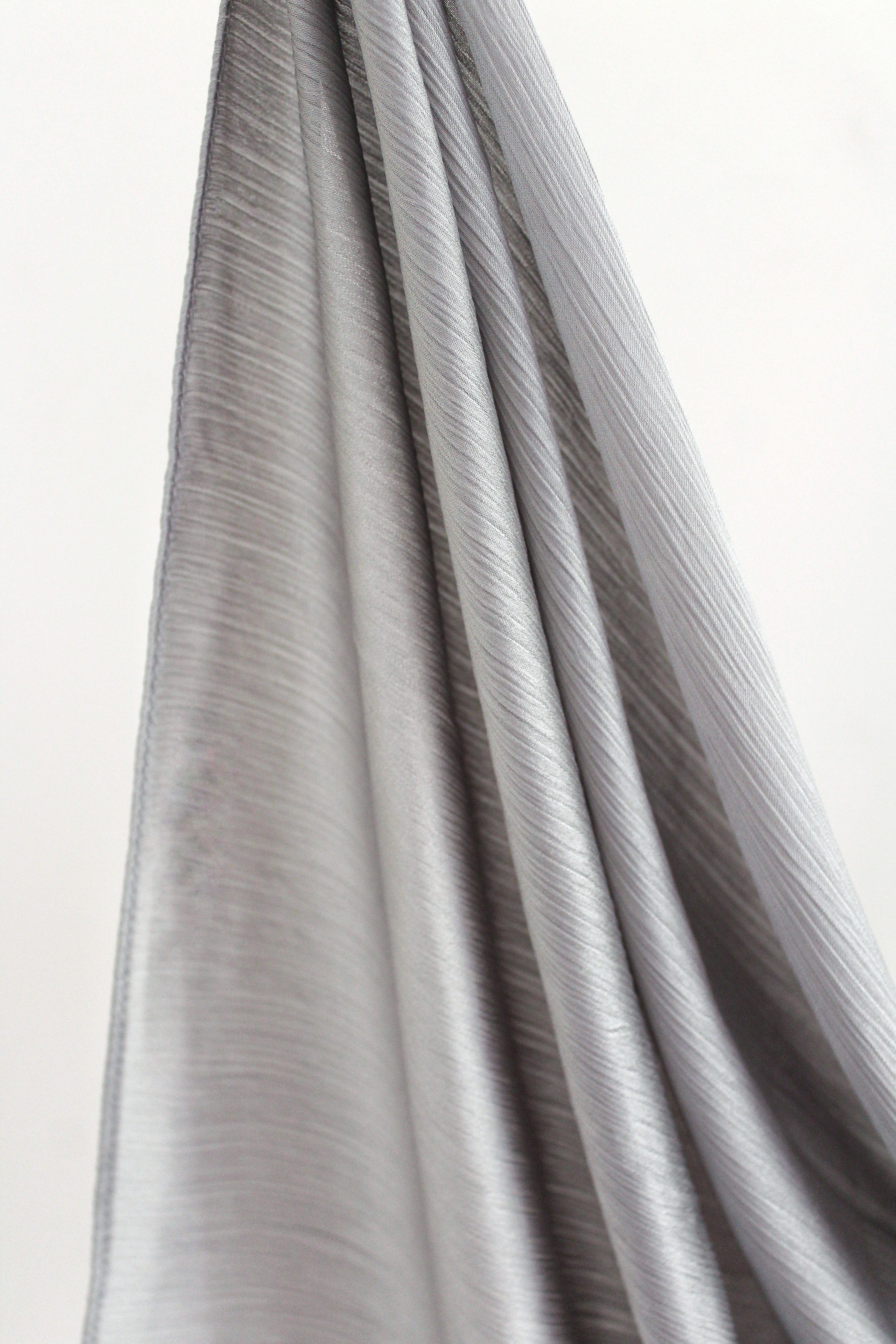 Silver Hijab - Modest Clothing For Women | Armario Modesto