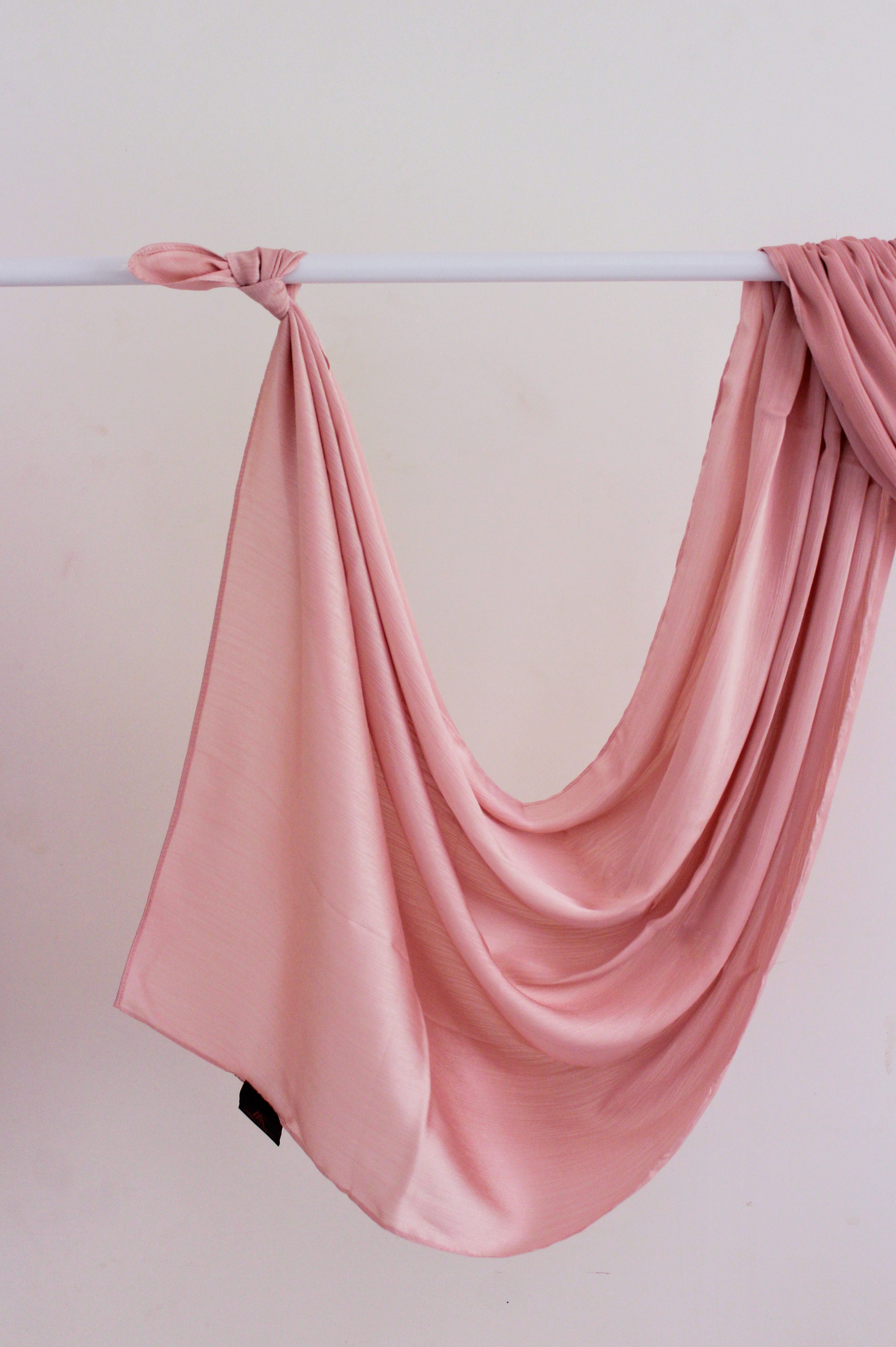 French Rose Hijab - Modest Clothing For Women | Armario Modesto