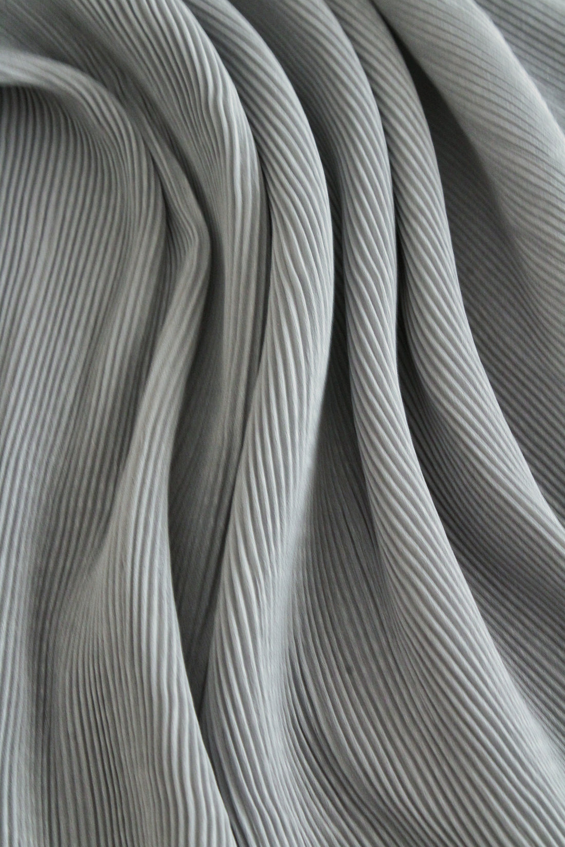 Buff Crinkle Hijab - Modest Clothing For Women | Armario Modesto