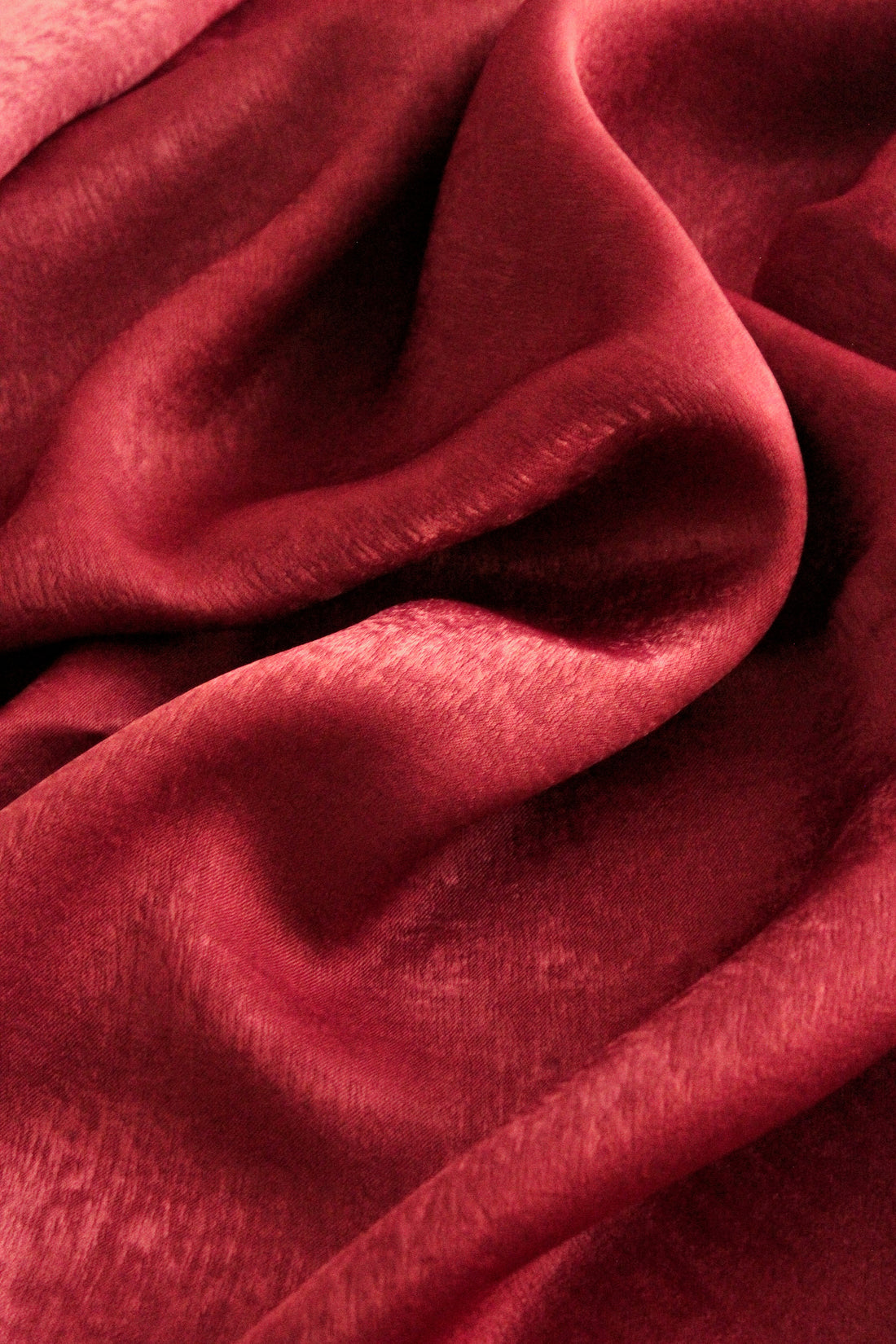 Untamed Velvet Hijab - Modest Clothing For Women | Armario Modesto