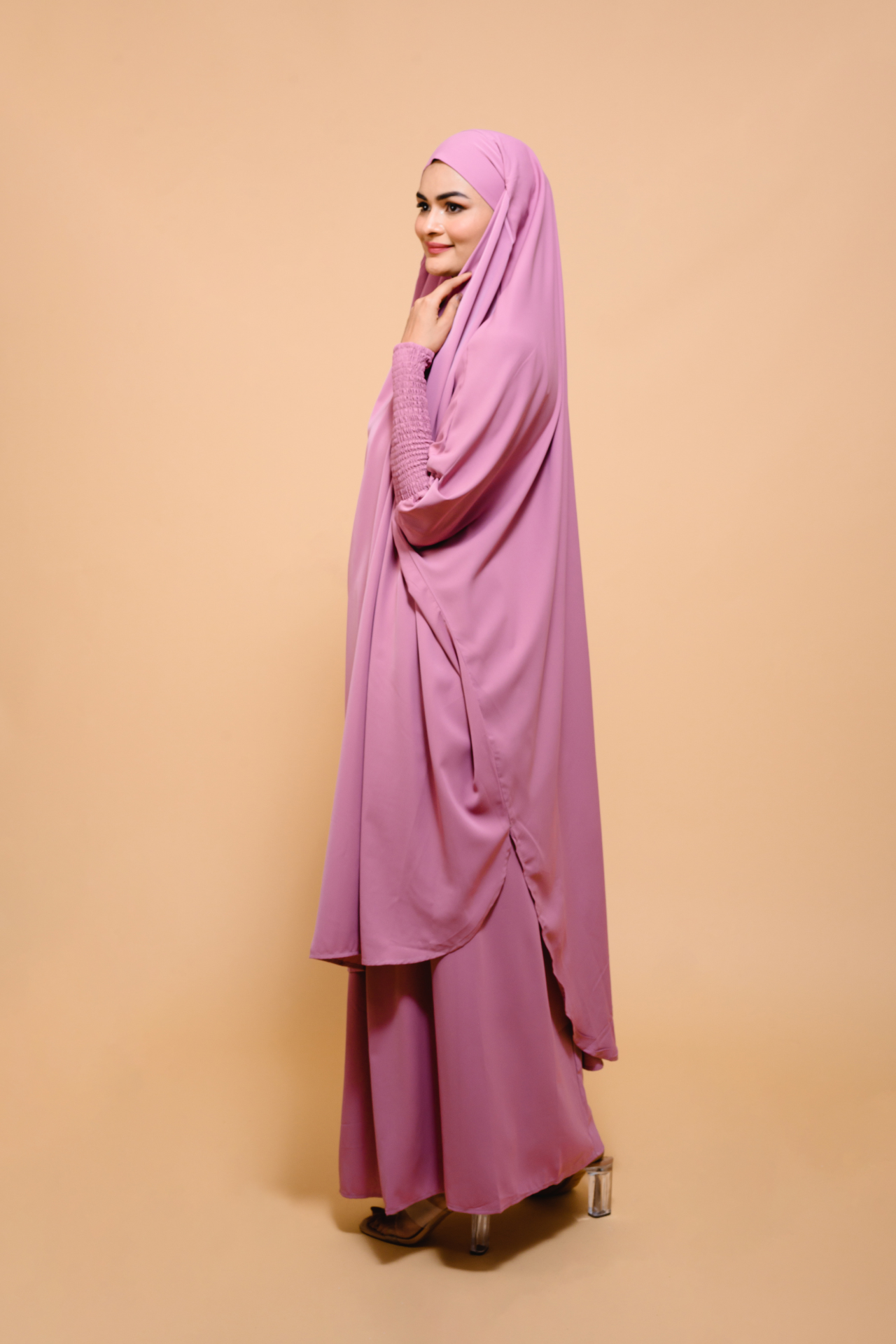 Berry Nude Jilbab - Silk Blend Nida - Modest Clothing For Women | Armario Modesto