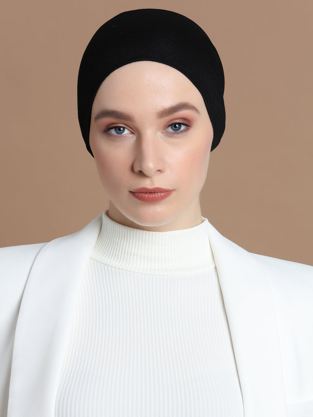 Black Classic Under scarf - Modest Clothing For Women | Armario Modesto