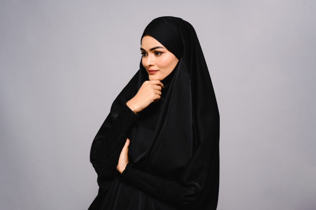 Jet Black Jilbab - Silk Blend Nida - Modest Clothing For Women | Armario Modesto