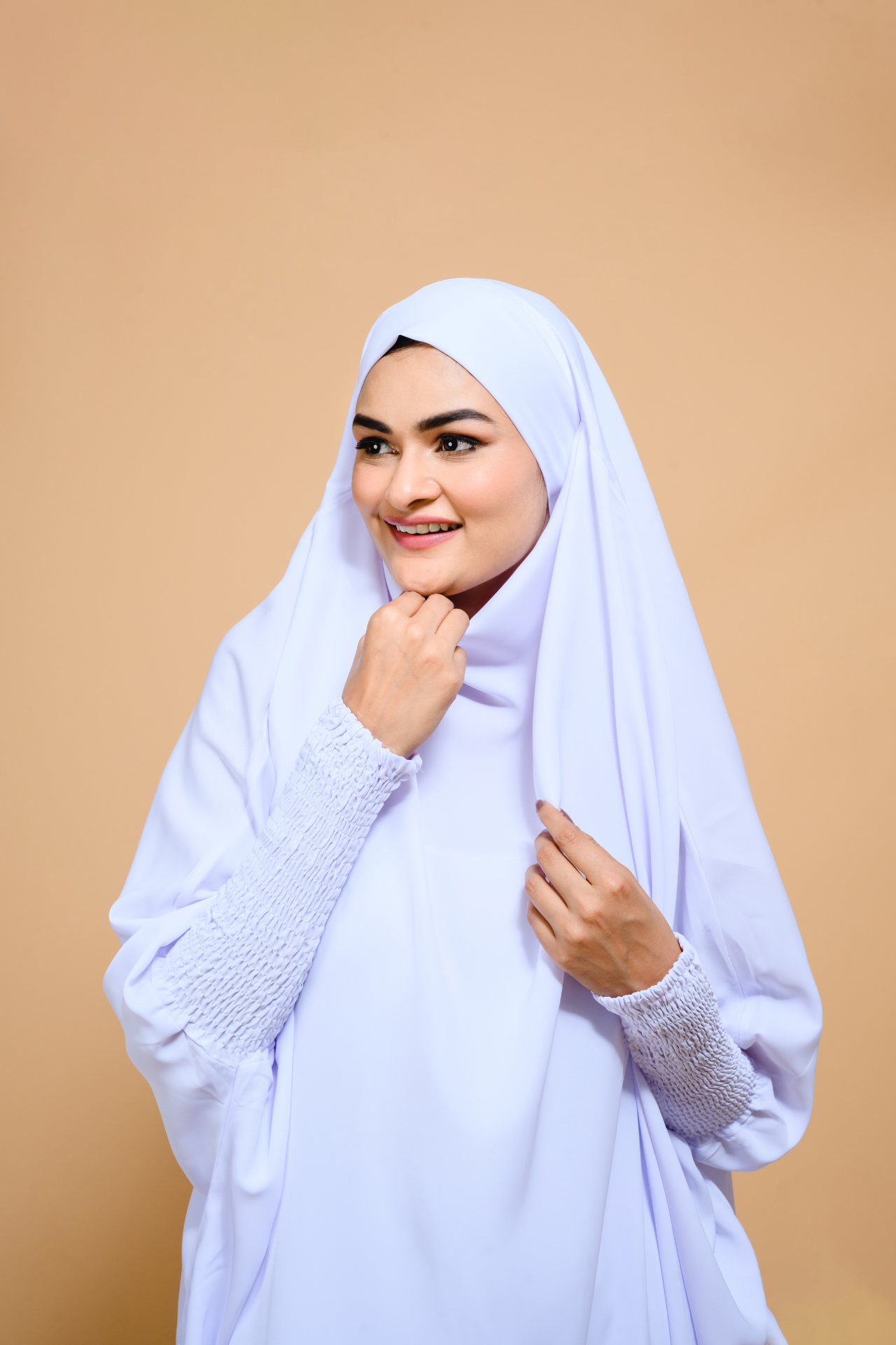 Snow Jilbab - Silk Blend Nida - Modest Clothing For Women | Armario Modesto