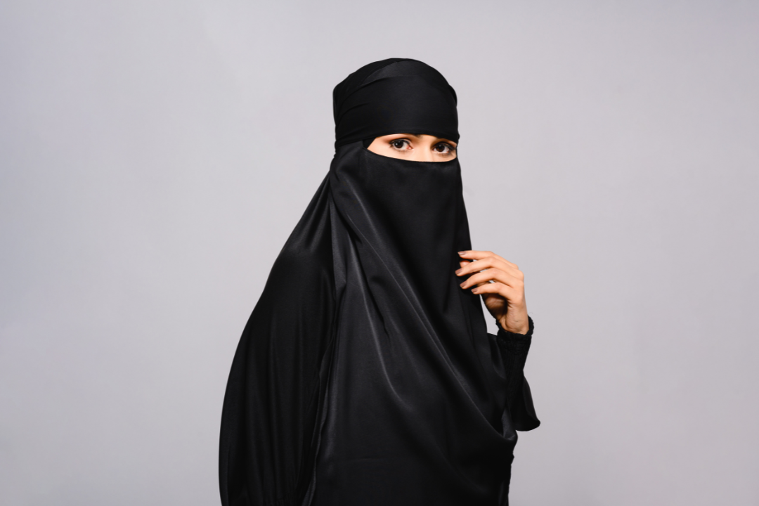 Jet Black Jilbab - Modest Clothing for Women | Armario Modesto