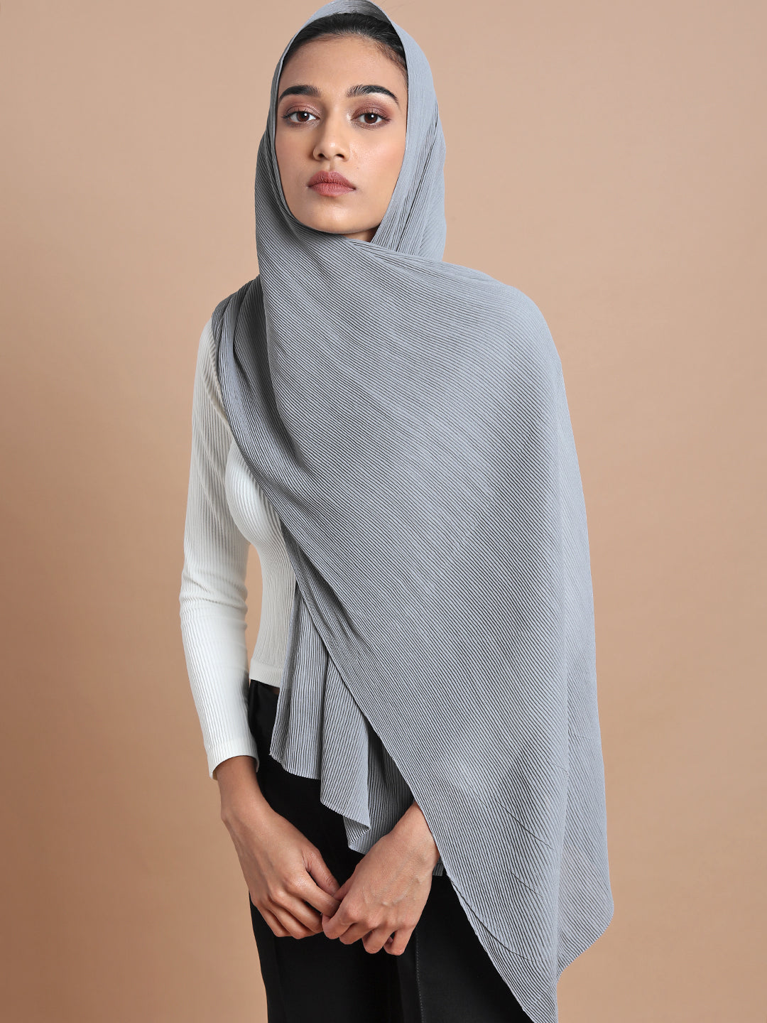Buff Crinkle Hijab - Modest Clothing For Women | Armario Modesto