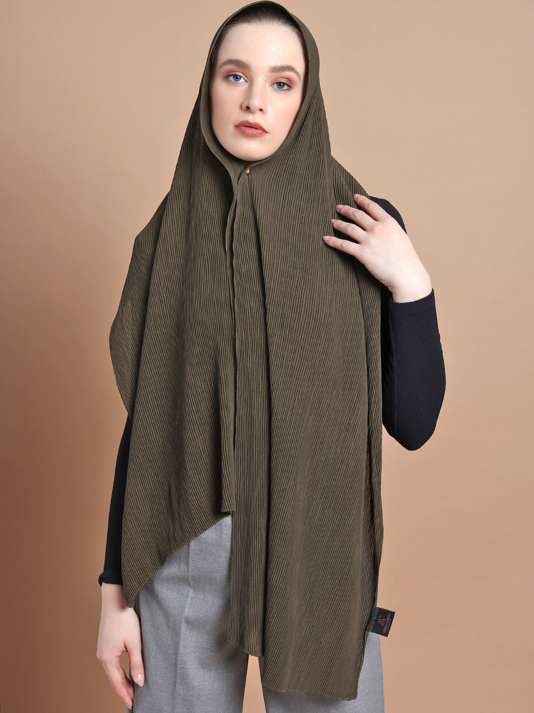 Khaki Crinkle Hijab - Modest Clothing For Women | Armario Modesto