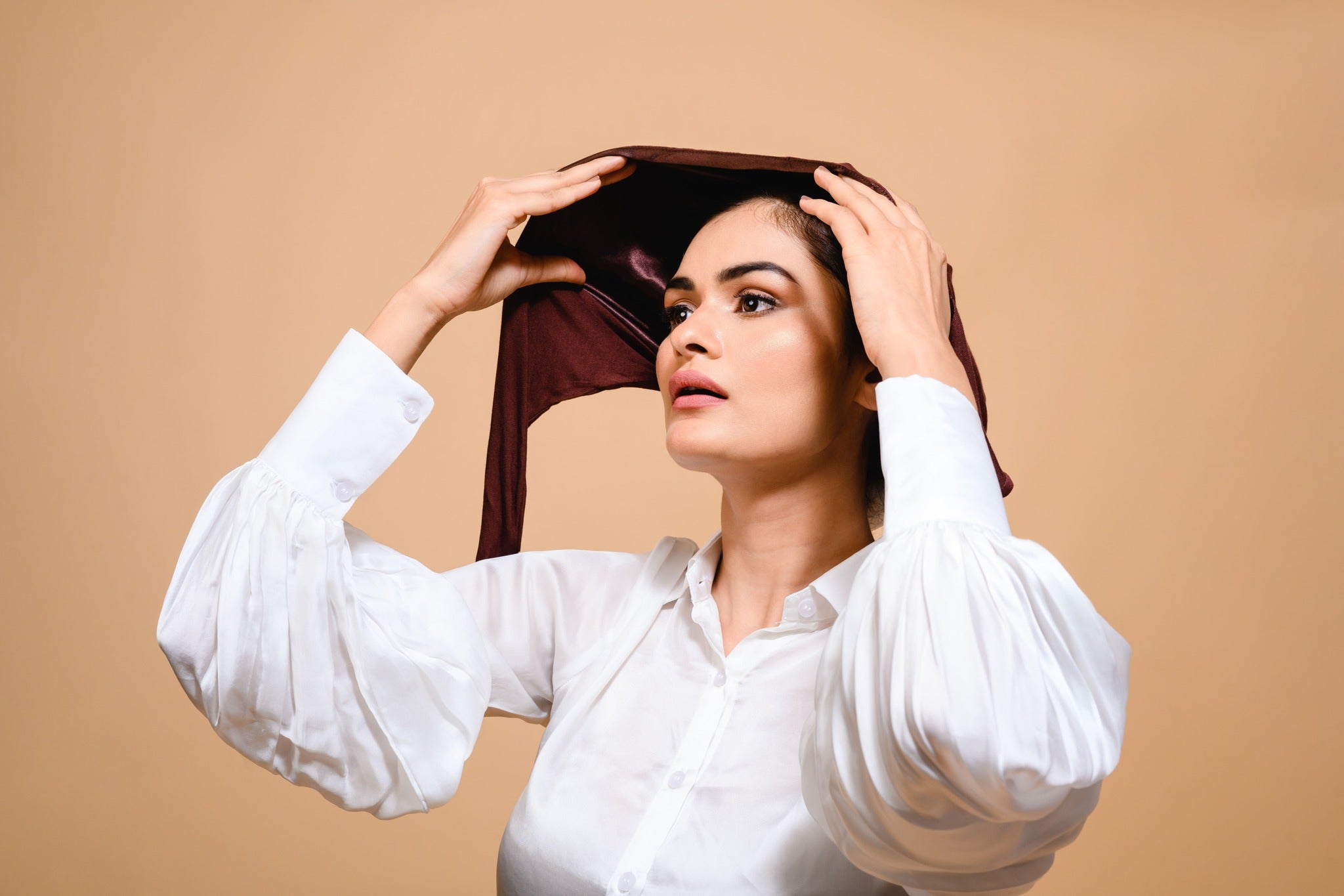Cocoa Silk-Blend Satin Under scarf - Modest Clothing For Women | Armario Modesto