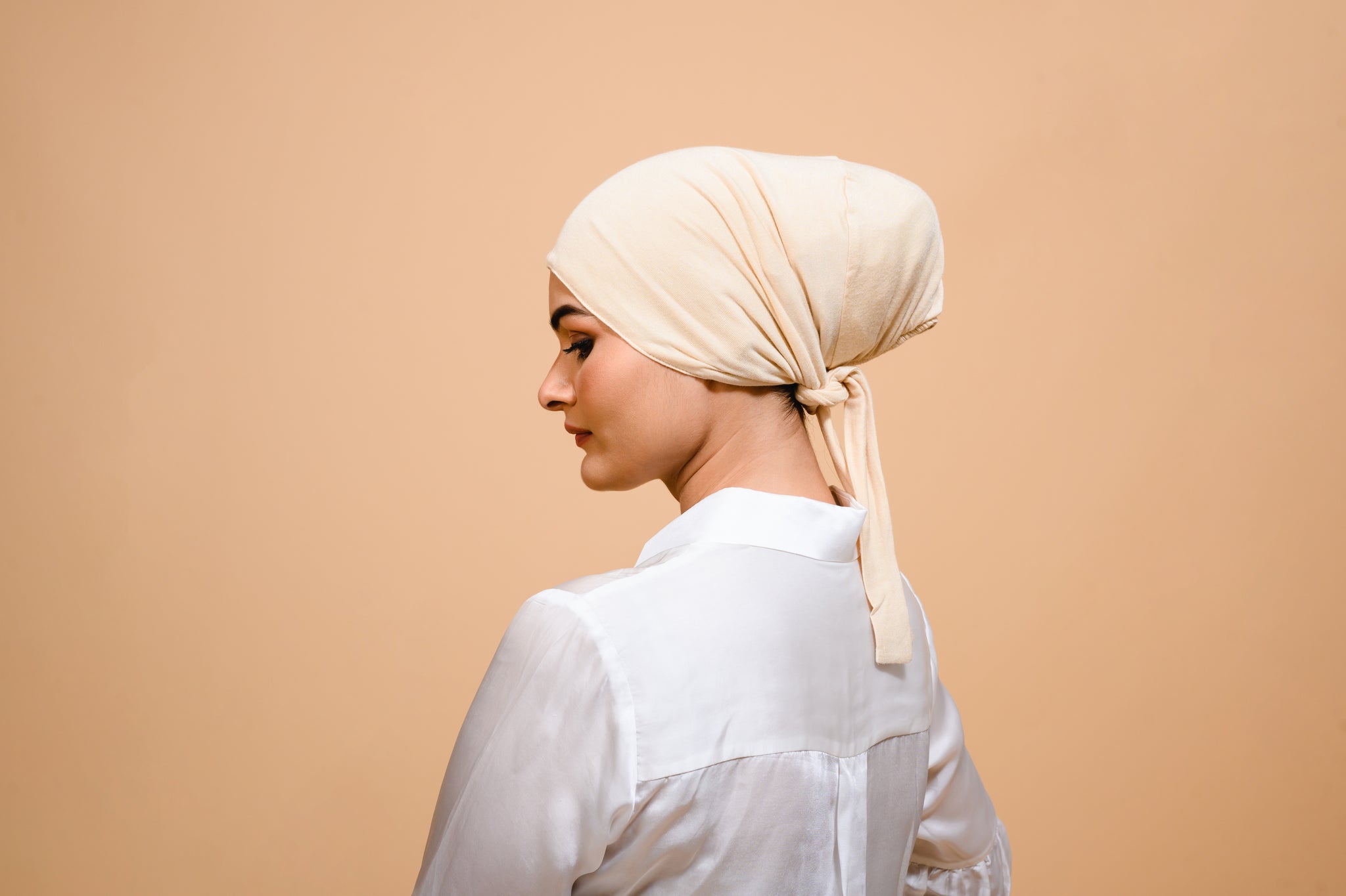 Mink Silk-Blend Satin Under scarf - Modest Clothing For Women | Armario Modesto